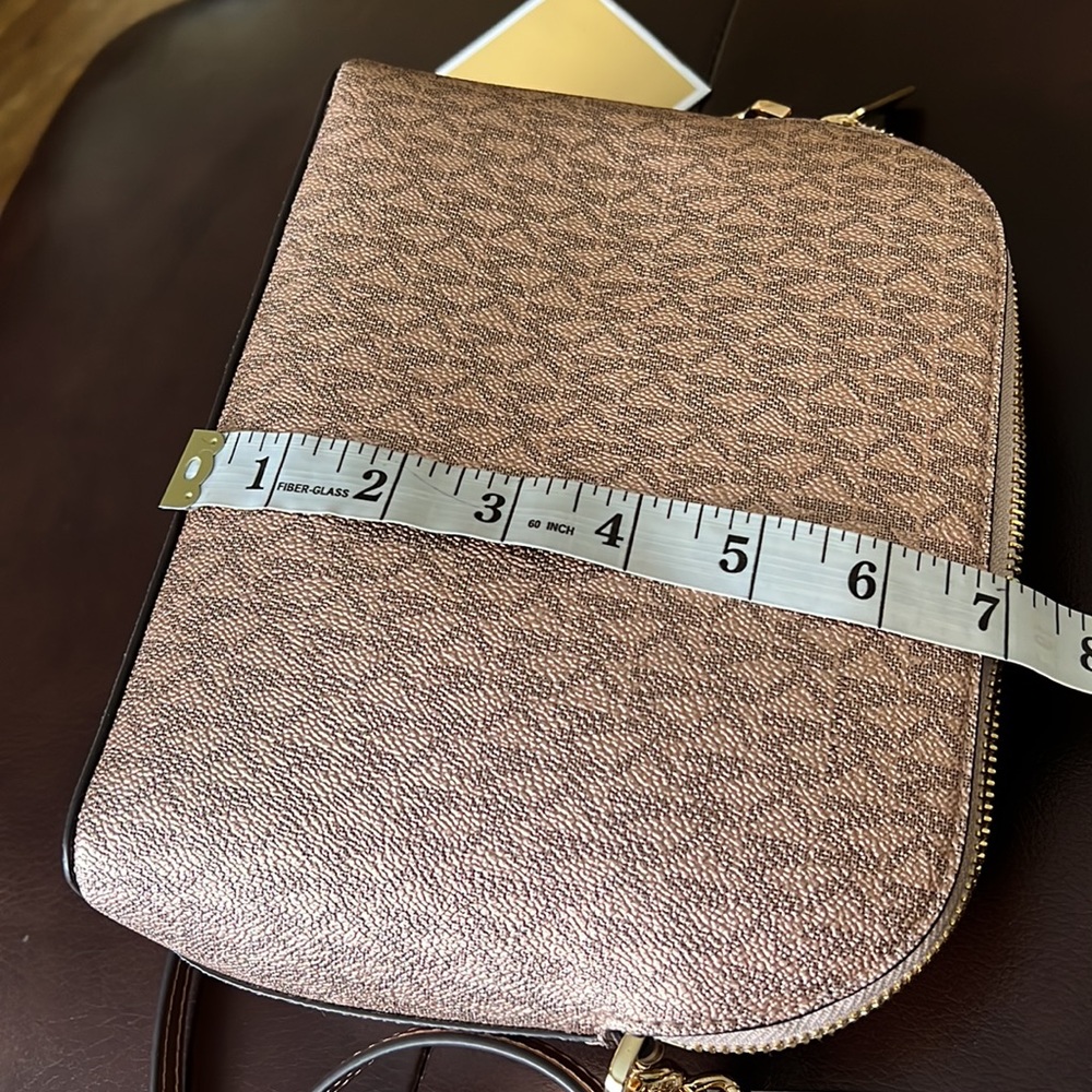 Michael Kors Medium Dome Crossbody Bag Rose Gold - Picture 14 of 16